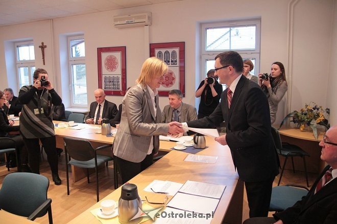 I sesja rady powiatu ostrołęckiego [28.11.2014] - zdjęcie #20 - eOstroleka.pl