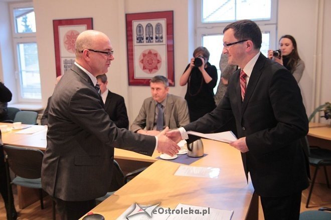 I sesja rady powiatu ostrołęckiego [28.11.2014] - zdjęcie #15 - eOstroleka.pl