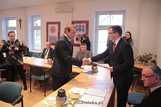 I sesja rady powiatu ostrołęckiego [28.11.2014] - zdjęcie #14 - eOstroleka.pl