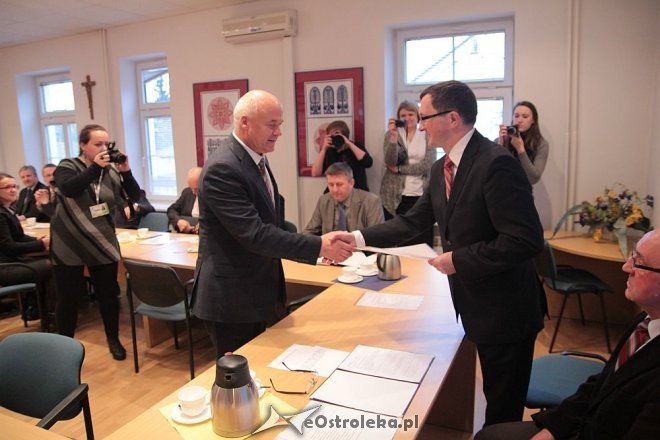 I sesja rady powiatu ostrołęckiego [28.11.2014] - zdjęcie #13 - eOstroleka.pl