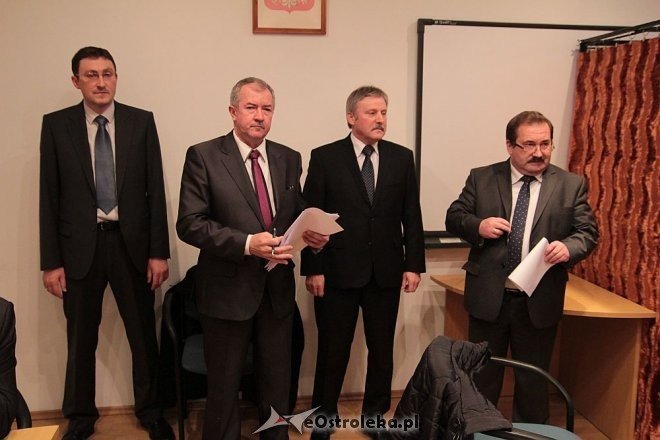 I sesja rady powiatu ostrołęckiego [28.11.2014] - zdjęcie #43 - eOstroleka.pl