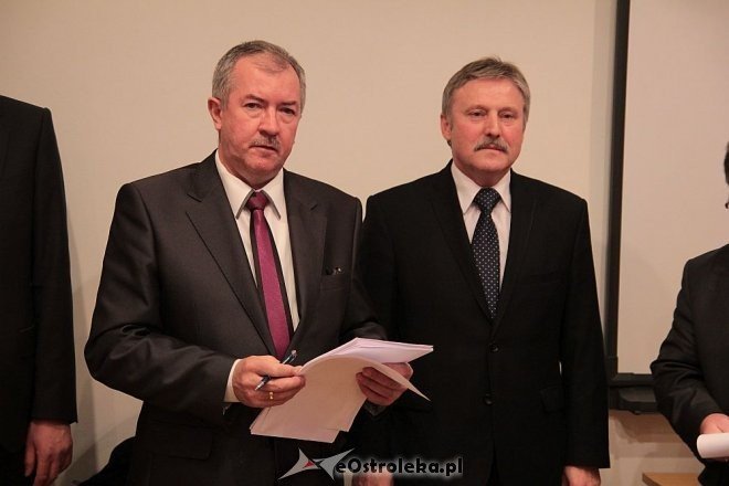 I sesja rady powiatu ostrołęckiego [28.11.2014] - zdjęcie #42 - eOstroleka.pl