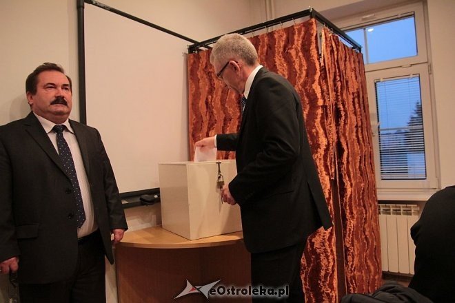 I sesja rady powiatu ostrołęckiego [28.11.2014] - zdjęcie #35 - eOstroleka.pl