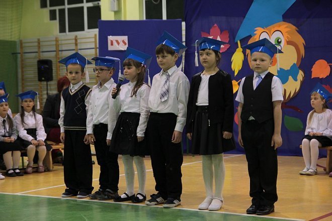 Pasowanie na pierwszaka w Szkole Podstawowej w Rzekuniu [28.11.2014] - zdjęcie #1 - eOstroleka.pl