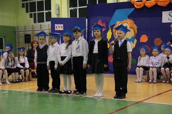 Pasowanie na pierwszaka w Szkole Podstawowej w Rzekuniu [28.11.2014] - zdjęcie #6 - eOstroleka.pl
