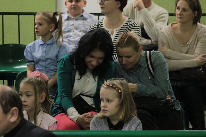 Pasowanie na pierwszaka w Szkole Podstawowej w Rzekuniu [28.11.2014] - zdjęcie #46 - eOstroleka.pl