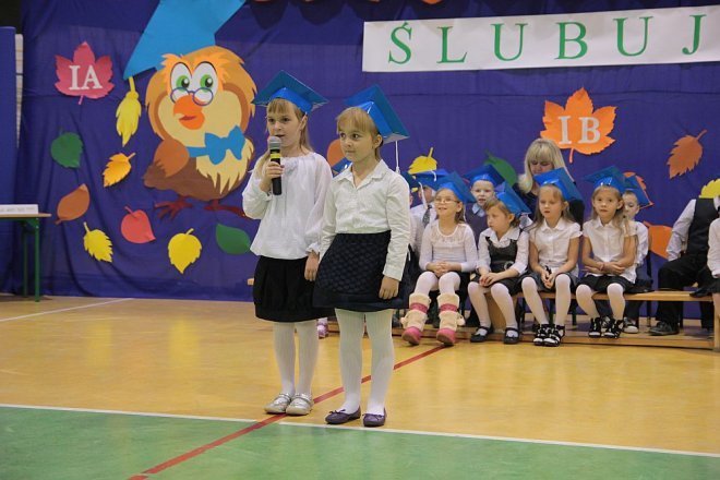 Pasowanie na pierwszaka w Szkole Podstawowej w Rzekuniu [28.11.2014] - zdjęcie #98 - eOstroleka.pl