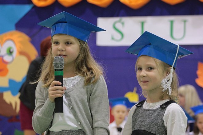 Pasowanie na pierwszaka w Szkole Podstawowej w Rzekuniu [28.11.2014] - zdjęcie #99 - eOstroleka.pl