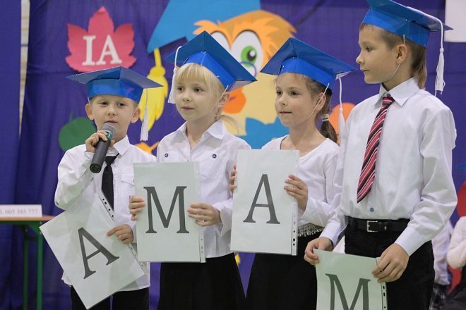 Pasowanie na pierwszaka w Szkole Podstawowej w Rzekuniu [28.11.2014] - zdjęcie #109 - eOstroleka.pl