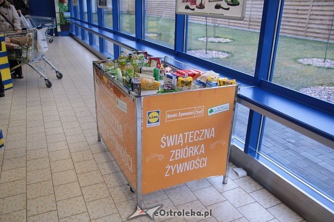 Świąteczna Zbiórka Żywności 2014 [ZDJĘCIA] - zdjęcie #49 - eOstroleka.pl