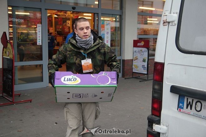 Świąteczna Zbiórka Żywności 2014 [ZDJĘCIA] - zdjęcie #37 - eOstroleka.pl