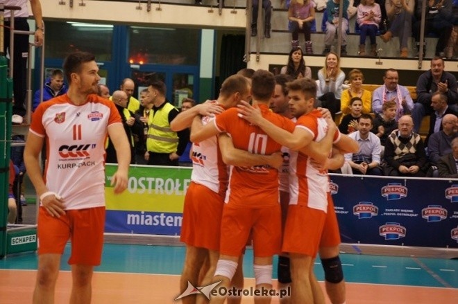 Krispol I liga: Pekpol Ostrołęka - SMS Spała (29.11.2014) - zdjęcie #10 - eOstroleka.pl