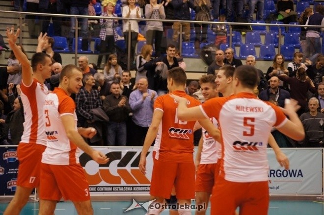 Krispol I liga: Pekpol Ostrołęka - SMS Spała (29.11.2014) - zdjęcie #4 - eOstroleka.pl