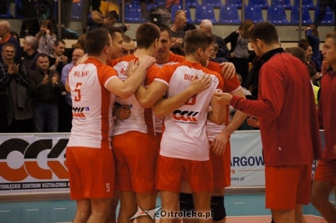 Krispol I liga: Pekpol Ostrołęka - SMS Spała (29.11.2014) - zdjęcie #2 - eOstroleka.pl