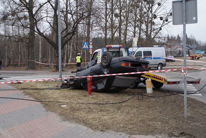 Śmiertelny wypadek na skrzyżowaniu ulic Granicznej z Ławską [1.12.2014] - zdjęcie #7 - eOstroleka.pl