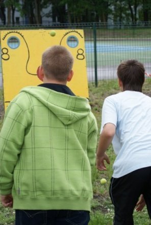 Dzień Dziecka w SP 10 (01.06.09) - zdjęcie #9 - eOstroleka.pl