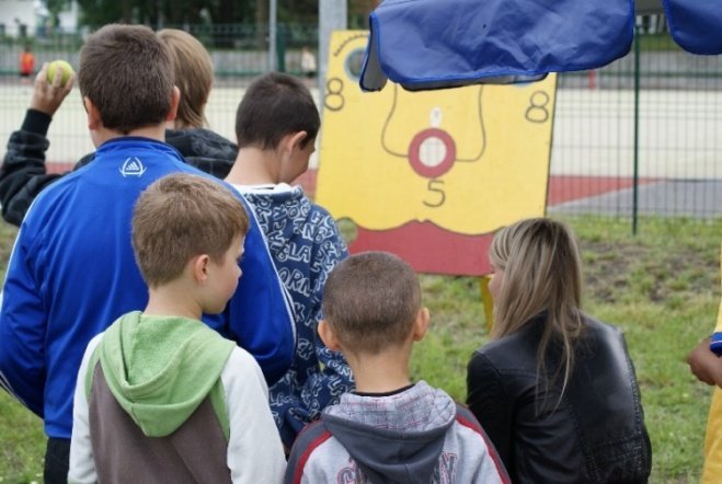 Dzień Dziecka w SP 10 (01.06.09) - zdjęcie #7 - eOstroleka.pl
