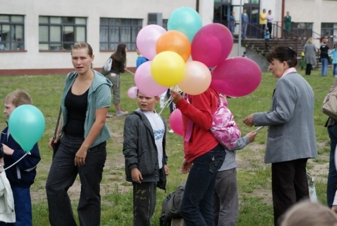 Dzień Dziecka w SP 10 (01.06.09) - zdjęcie #6 - eOstroleka.pl