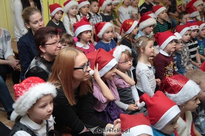 Mikołaj u przedszkolaków z „miejskiej” szesnastki [05.12.2014] - zdjęcie #35 - eOstroleka.pl