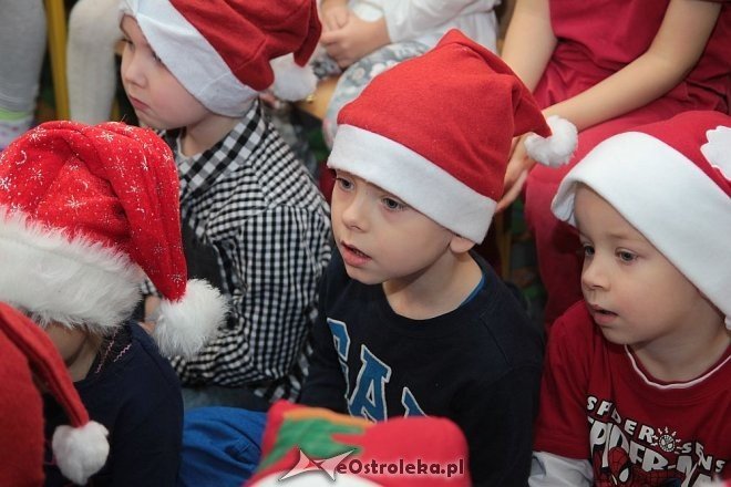 Mikołaj u przedszkolaków z „miejskiej” szesnastki [05.12.2014] - zdjęcie #19 - eOstroleka.pl