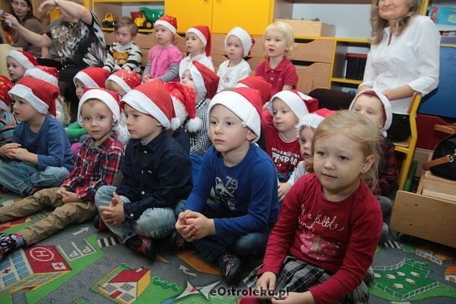 Mikołaj u przedszkolaków z „miejskiej” szesnastki [05.12.2014] - zdjęcie #17 - eOstroleka.pl