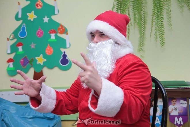 Mikołaj u przedszkolaków z „miejskiej” szesnastki [05.12.2014] - zdjęcie #16 - eOstroleka.pl