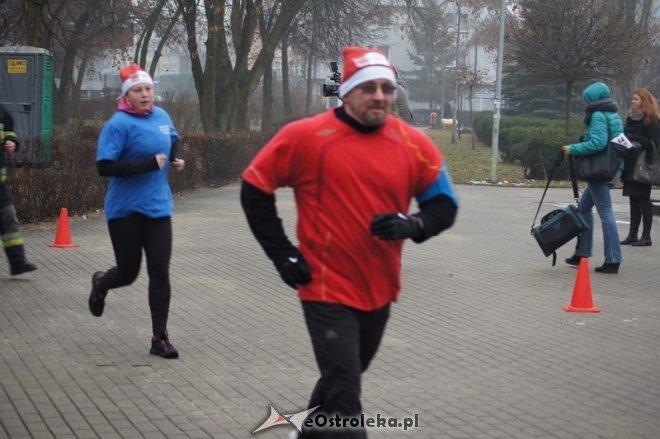 Mikołajkowy bieg dla Dobrusi Napiórkowskiej [07.12.2014] - zdjęcie #27 - eOstroleka.pl