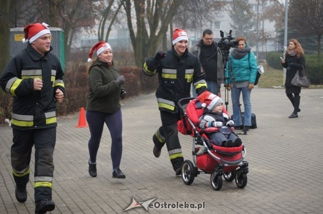 Mikołajkowy bieg dla Dobrusi Napiórkowskiej [07.12.2014] - zdjęcie #14 - eOstroleka.pl