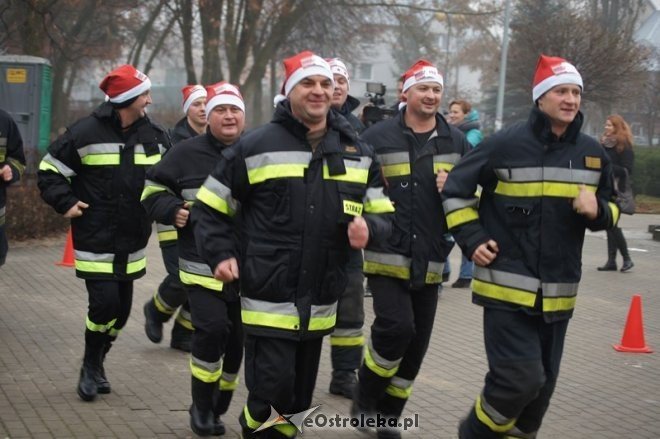 Mikołajkowy bieg dla Dobrusi Napiórkowskiej [07.12.2014] - zdjęcie #6 - eOstroleka.pl