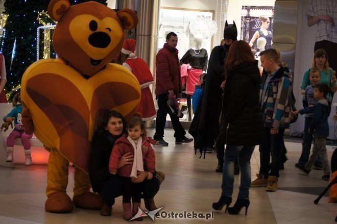 Mikołajki w Galerii Bursztynowej [07.12.2014] - zdjęcie #81 - eOstroleka.pl