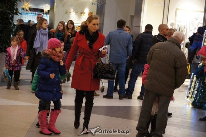 Mikołajki w Galerii Bursztynowej [07.12.2014] - zdjęcie #45 - eOstroleka.pl
