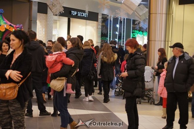 Mikołajki w Galerii Bursztynowej [07.12.2014] - zdjęcie #38 - eOstroleka.pl