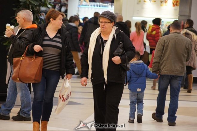 Mikołajki w Galerii Bursztynowej [07.12.2014] - zdjęcie #10 - eOstroleka.pl