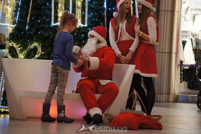 Mikołajki w Galerii Bursztynowej [07.12.2014] - zdjęcie #1 - eOstroleka.pl