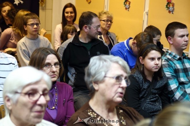 Wigilijne spotkanie z rodzinami zastępczymi w „Korczakówce” [12.12.2014] - zdjęcie #9 - eOstroleka.pl
