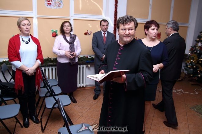 Wigilijne spotkanie z rodzinami zastępczymi w „Korczakówce” [12.12.2014] - zdjęcie #20 - eOstroleka.pl