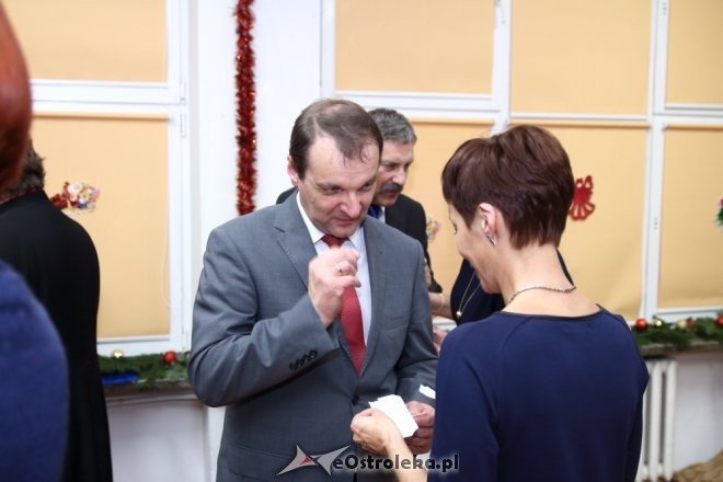 Wigilijne spotkanie z rodzinami zastępczymi w „Korczakówce” [12.12.2014] - zdjęcie #27 - eOstroleka.pl