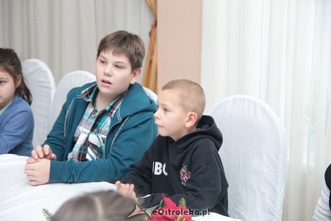 Ostrołęka: Spotkanie wigilijne Towarzystwa Przyjaciół Dzieci [12.12.2014] - zdjęcie #15 - eOstroleka.pl