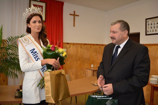 Miss Polski odwiedziła Urząd Gminy Łyse - zdjęcie #11 - eOstroleka.pl