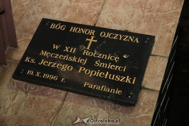 Ostrołęczanie oddali hołd poległy w stanie wojennym rodakom [13.12.2014] - zdjęcie #21 - eOstroleka.pl