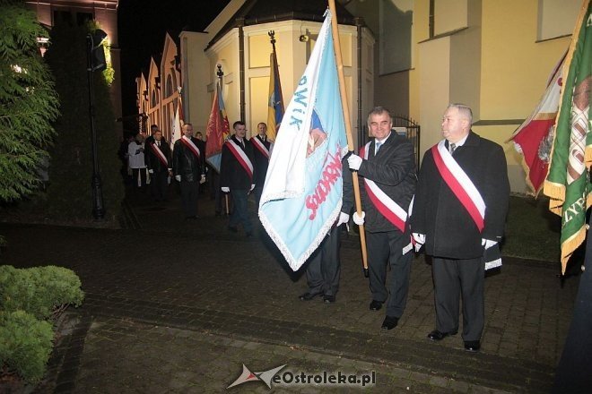 Ostrołęczanie oddali hołd poległy w stanie wojennym rodakom [13.12.2014] - zdjęcie #17 - eOstroleka.pl