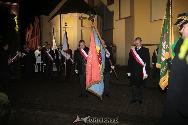 Ostrołęczanie oddali hołd poległy w stanie wojennym rodakom [13.12.2014] - zdjęcie #15 - eOstroleka.pl