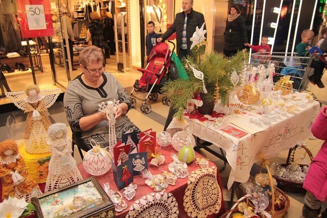 Jarmark w Galerii Bursztynowej [14.12.2014] - zdjęcie #112 - eOstroleka.pl