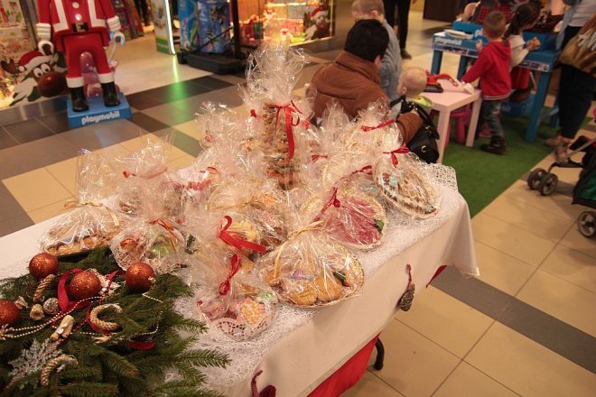 Jarmark w Galerii Bursztynowej [14.12.2014] - zdjęcie #20 - eOstroleka.pl