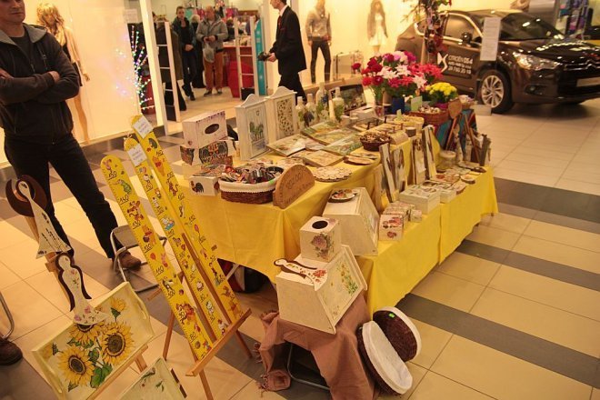 Jarmark w Galerii Bursztynowej [14.12.2014] - zdjęcie #10 - eOstroleka.pl
