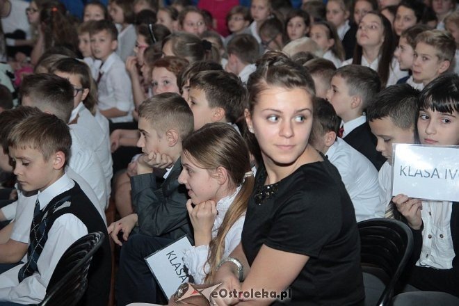 Betlejem ostrołęckiej Dziesiątki [15.12.2014] - zdjęcie #112 - eOstroleka.pl