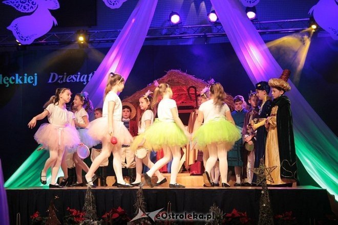 Betlejem ostrołęckiej Dziesiątki [15.12.2014] - zdjęcie #30 - eOstroleka.pl