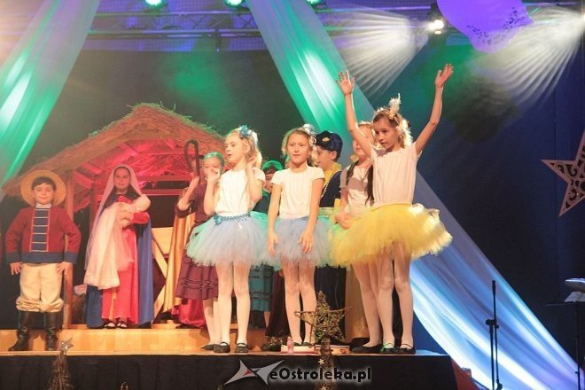 Betlejem ostrołęckiej Dziesiątki [15.12.2014] - zdjęcie #22 - eOstroleka.pl