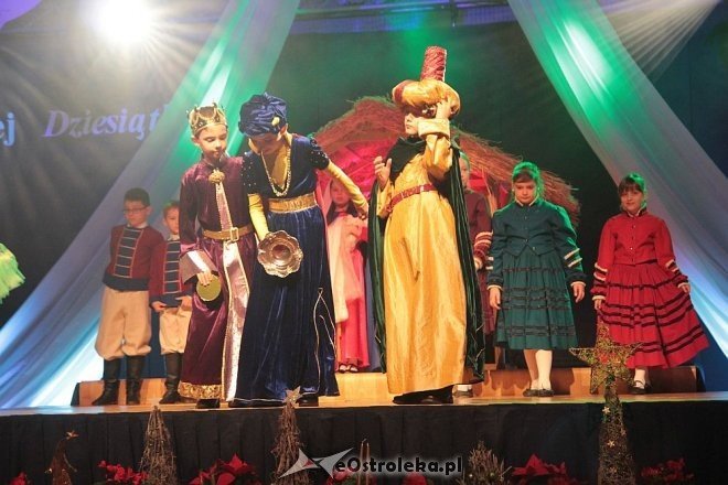 Betlejem ostrołęckiej Dziesiątki [15.12.2014] - zdjęcie #20 - eOstroleka.pl