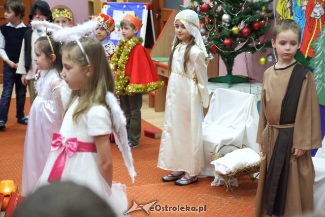  Ostrołęka: Jasełka w wykonaniu przedszkolaków z „ósemki” [16.12.2014] - zdjęcie #11 - eOstroleka.pl